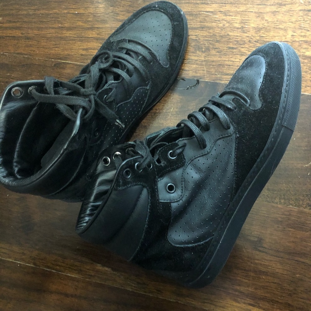 BALENCIAGA BLACK LEATHER AND SUEDE LACED HIGH TOPs